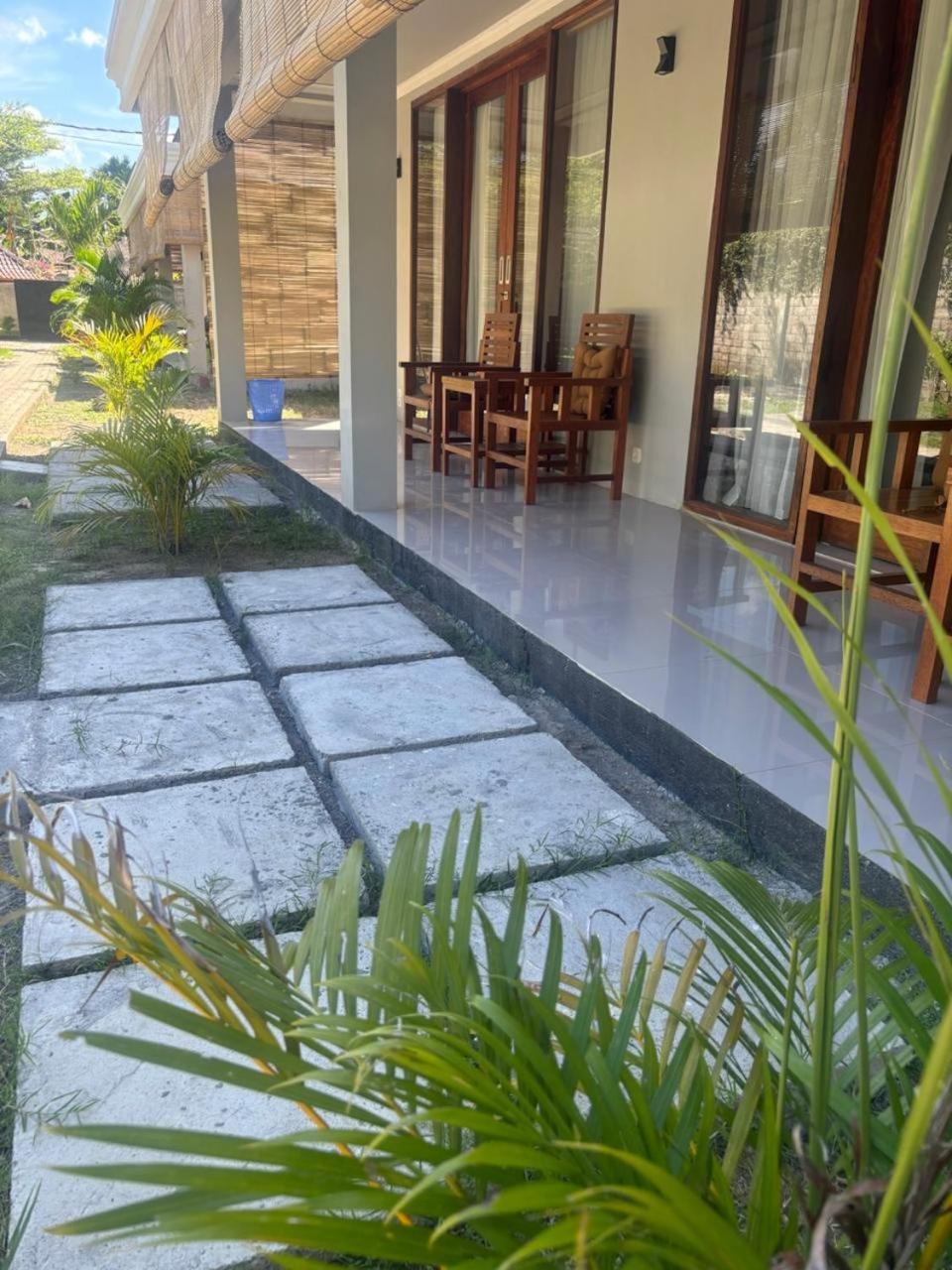Qwank Kuta Lombok Apartment Exterior photo